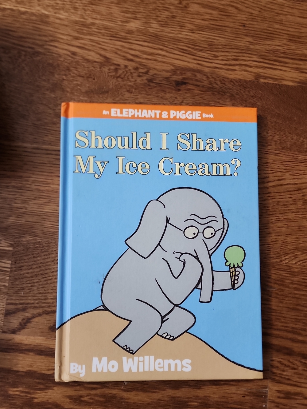 Elephant & Piggie Gray Plush Elephant Toy - Should I Share My Ice Cream? Bundle - Picture 4 of 7
